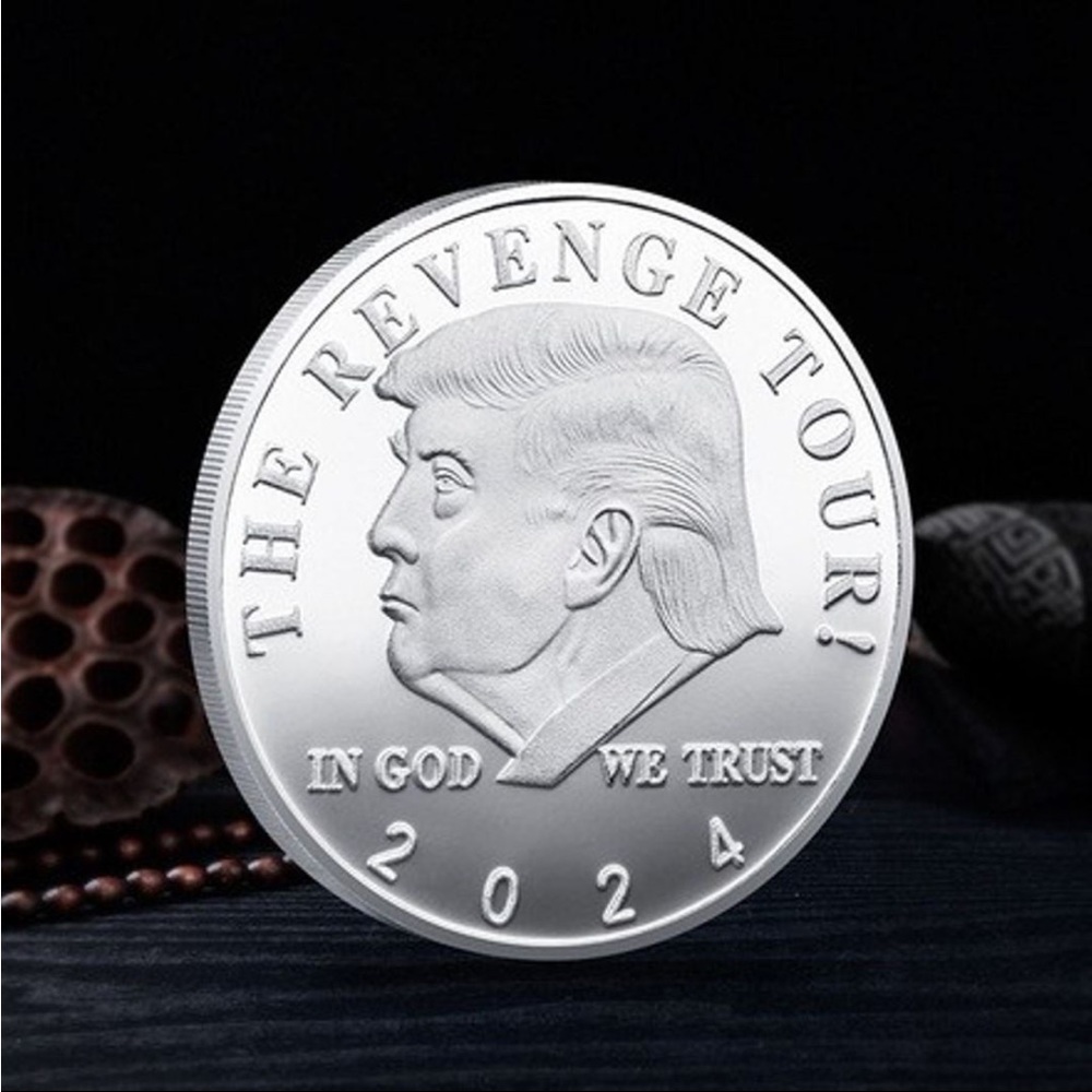 Donald trump Silver colored commemorative coin 2024